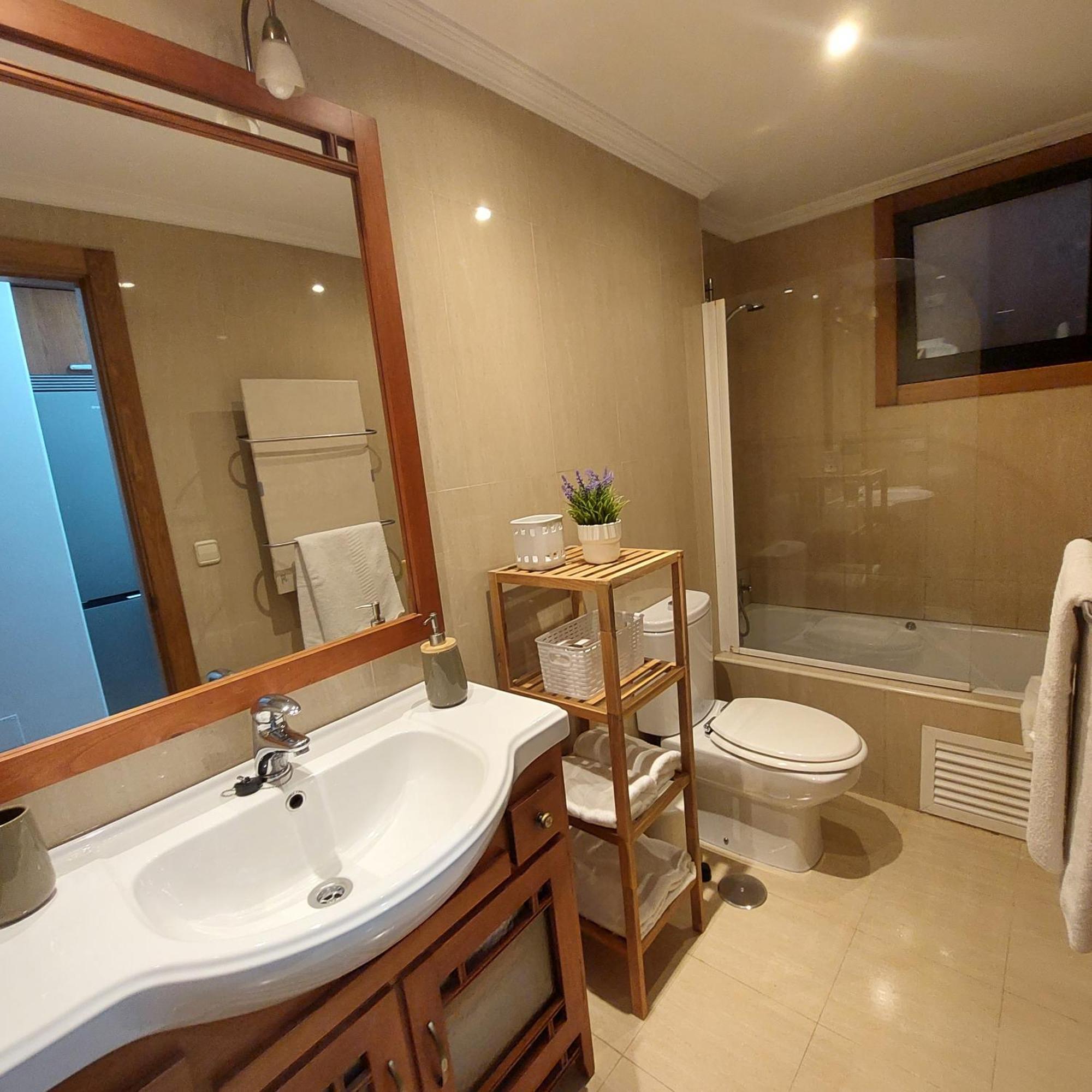 Estudio Centrico Con Garaje Y Vistas Al Mar. Vigo Exteriér fotografie